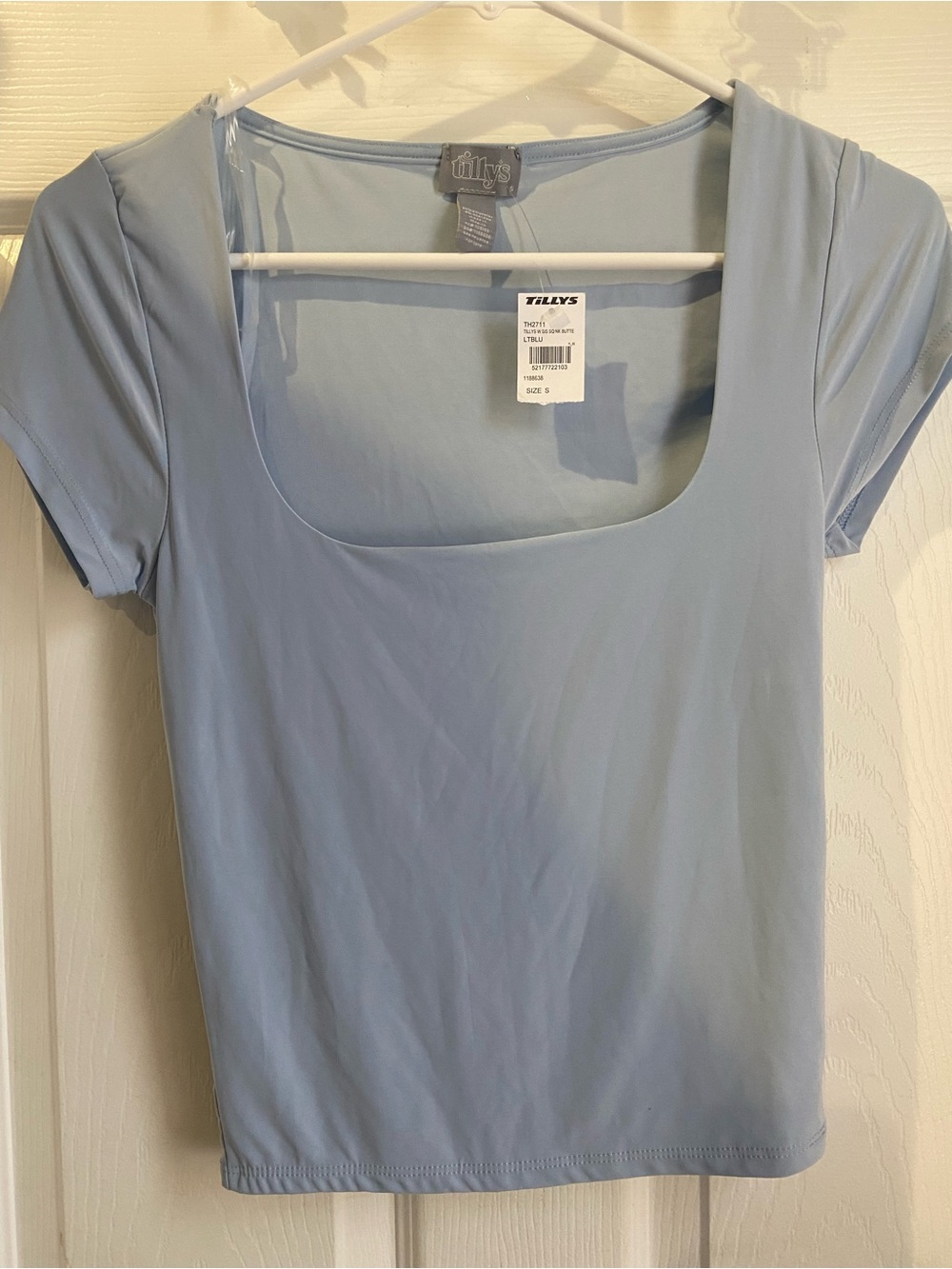 Tilly's Light Blue Scoop Neck Short Sleeve Top